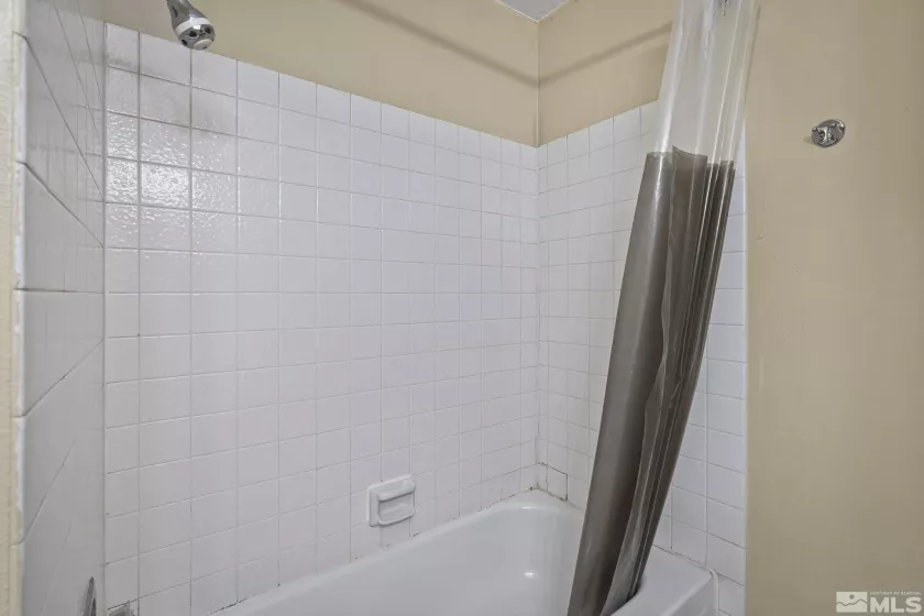 2555 Clear Acre, Reno, Nevada 89512, 2 Bedrooms Bedrooms, ,2 BathroomsBathrooms,Residential,Residential,Clear Acre,250002148