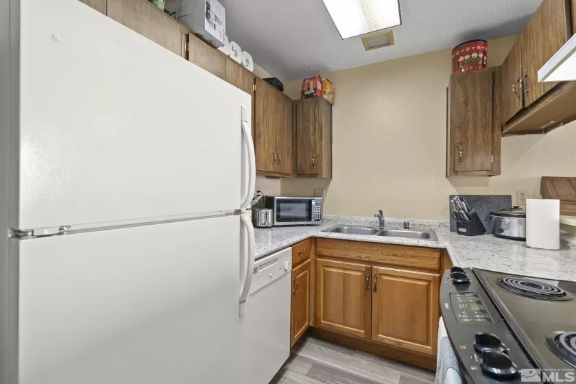 2555 Clear Acre, Reno, Nevada 89512, 2 Bedrooms Bedrooms, ,2 BathroomsBathrooms,Residential,Residential,Clear Acre,250002148