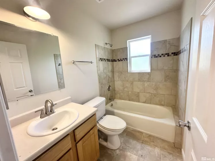 520 Taylor, Reno, Nevada 89502, 2 Bedrooms Bedrooms, ,2 BathroomsBathrooms,Residential,Residential,Taylor,250005281