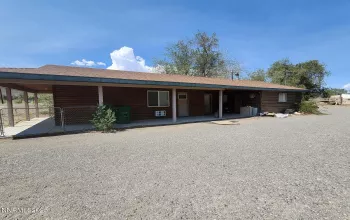 880 Truckee, Fernley, Nevada 89408, 2 Bedrooms Bedrooms, ,2 BathroomsBathrooms,Residential Lease,Manufactured,Truckee,250055415