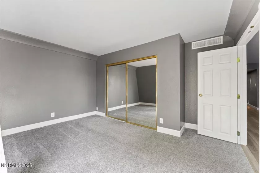 31 Vista Rafael, Reno, Nevada 89503, 2 Bedrooms Bedrooms, ,1 BathroomBathrooms,Residential,Residential,Vista Rafael,250055416