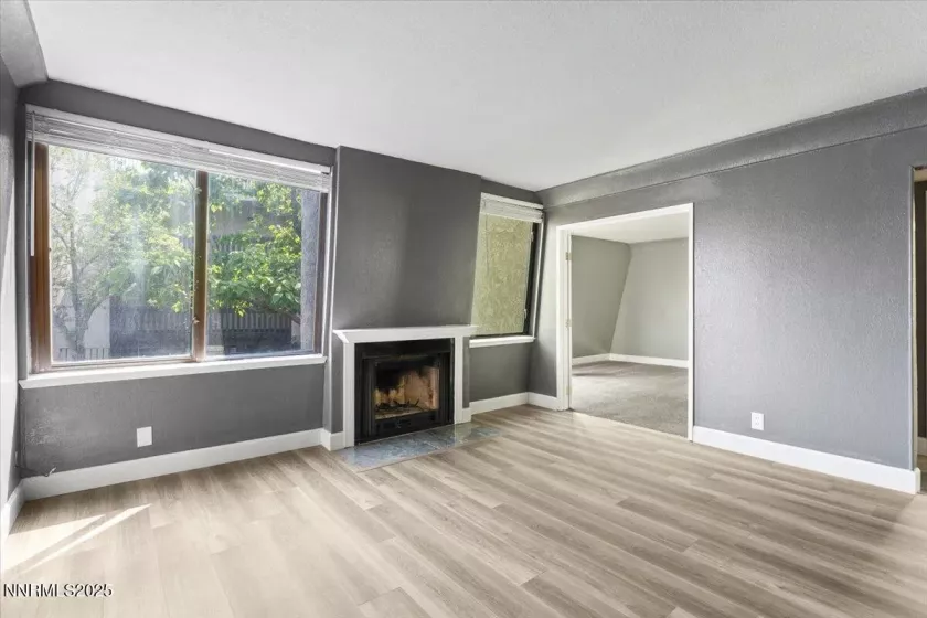 31 Vista Rafael, Reno, Nevada 89503, 2 Bedrooms Bedrooms, ,1 BathroomBathrooms,Residential,Residential,Vista Rafael,250055416