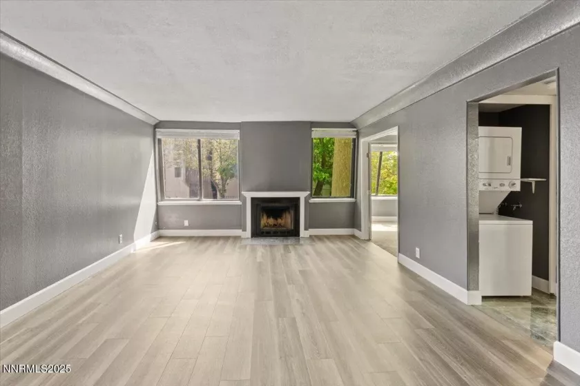 31 Vista Rafael, Reno, Nevada 89503, 2 Bedrooms Bedrooms, ,1 BathroomBathrooms,Residential,Residential,Vista Rafael,250055416