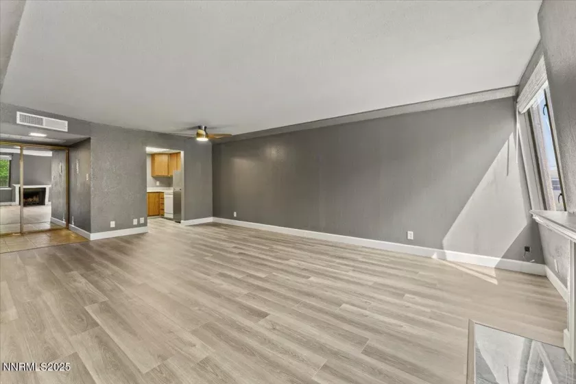 31 Vista Rafael, Reno, Nevada 89503, 2 Bedrooms Bedrooms, ,1 BathroomBathrooms,Residential,Residential,Vista Rafael,250055416