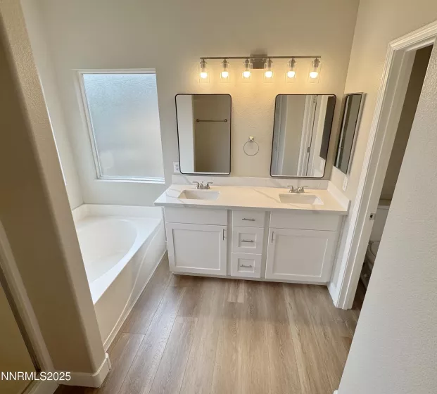 3868 Snow Valley, Reno, Nevada 89508, 7 Bedrooms Bedrooms, ,3 BathroomsBathrooms,Residential,Residential,Snow Valley,250055423