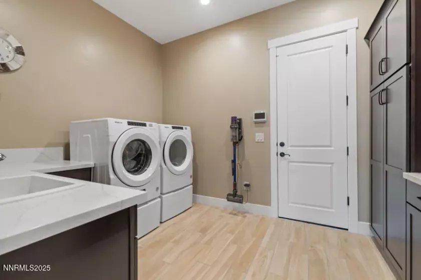 8900 Suncreek, Reno, Nevada 89523, 4 Bedrooms Bedrooms, ,6 BathroomsBathrooms,Residential,Residential,Suncreek,250055425