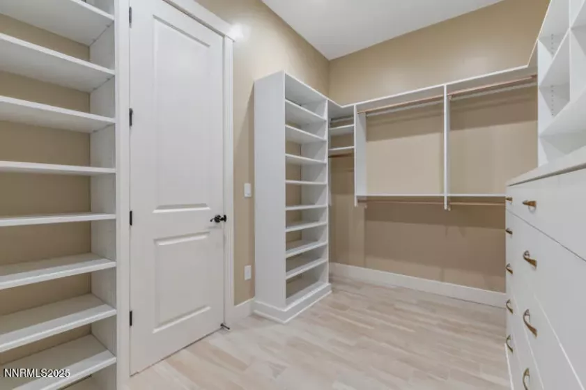 8900 Suncreek, Reno, Nevada 89523, 4 Bedrooms Bedrooms, ,6 BathroomsBathrooms,Residential,Residential,Suncreek,250055425