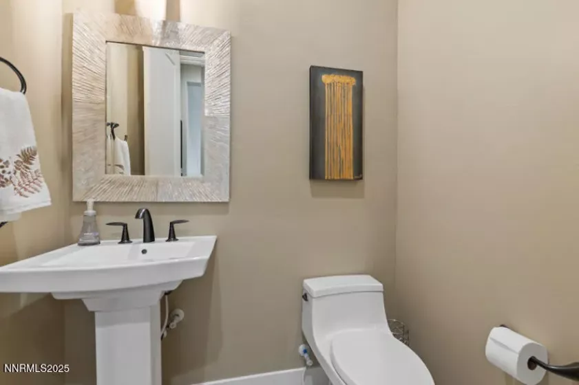 8900 Suncreek, Reno, Nevada 89523, 4 Bedrooms Bedrooms, ,6 BathroomsBathrooms,Residential,Residential,Suncreek,250055425