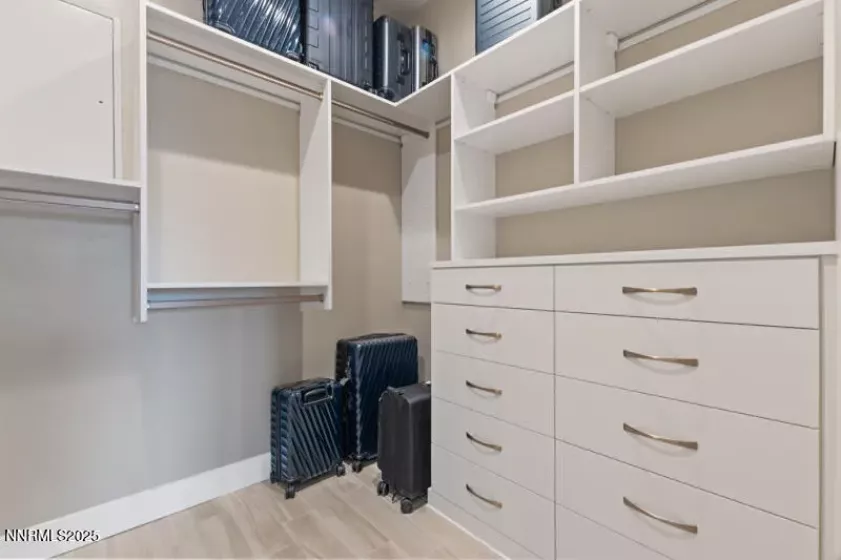 8900 Suncreek, Reno, Nevada 89523, 4 Bedrooms Bedrooms, ,6 BathroomsBathrooms,Residential,Residential,Suncreek,250055425