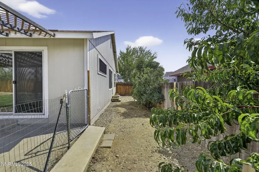 3522 Smoketree, Carson City, Nevada 89705, 3 Bedrooms Bedrooms, ,2 BathroomsBathrooms,Residential,Residential,Smoketree,250055469