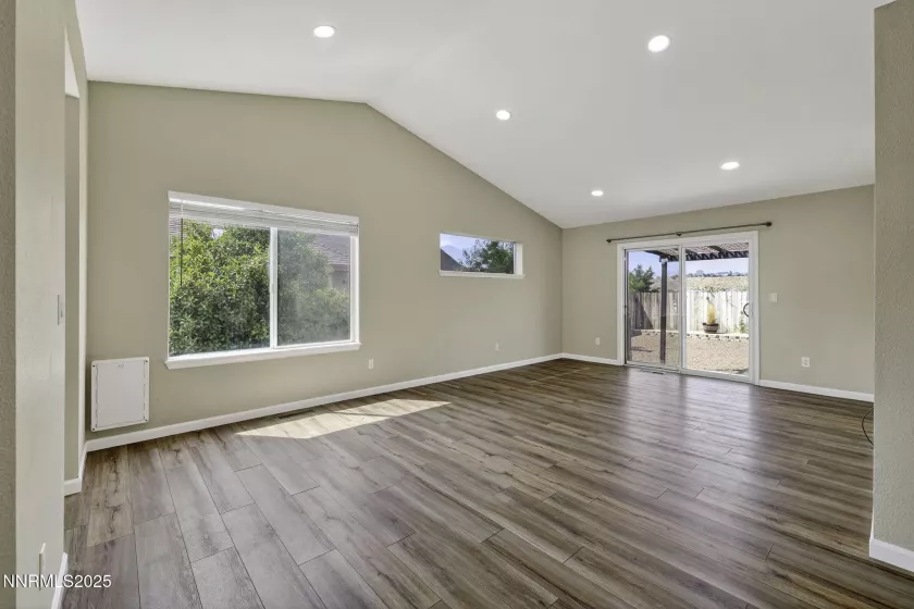 3522 Smoketree, Carson City, Nevada 89705, 3 Bedrooms Bedrooms, ,2 BathroomsBathrooms,Residential,Residential,Smoketree,250055469