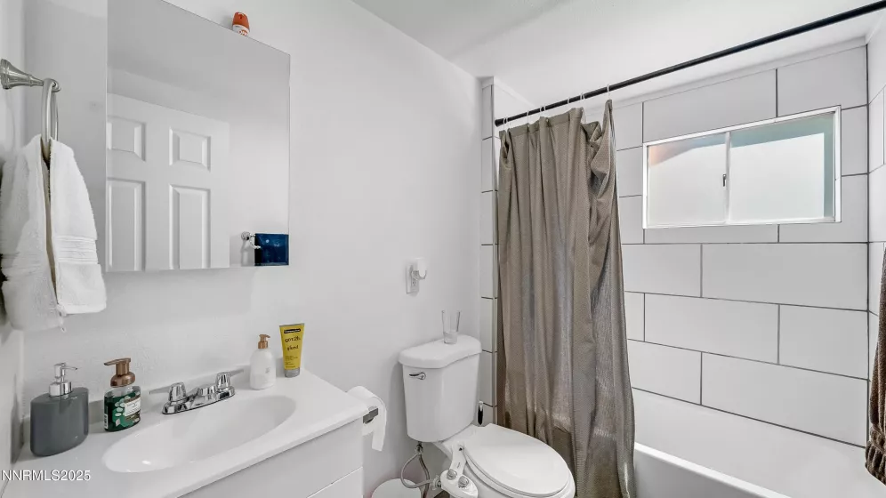 1510 Majestic, Reno, Nevada 89503, 5 Bedrooms Bedrooms, ,4 BathroomsBathrooms,Residential,Residential,Majestic,250055479