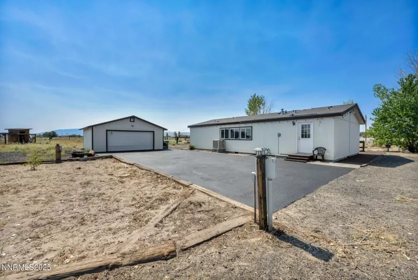 3035 4th, Silver Springs, Nevada 89429, 3 Bedrooms Bedrooms, ,2 BathroomsBathrooms,Residential,Residential,4th,250055484