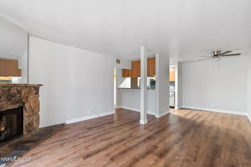 2955 Lakeside, Reno, Nevada 89509, 2 Bedrooms Bedrooms, ,1 BathroomBathrooms,Residential Lease,Manufactured,Lakeside,250055493
