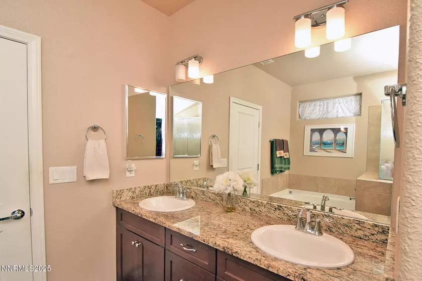 4956 Monrovia, Sparks, Nevada 89436, 4 Bedrooms Bedrooms, ,3 BathroomsBathrooms,Residential,Residential,Monrovia,250055497