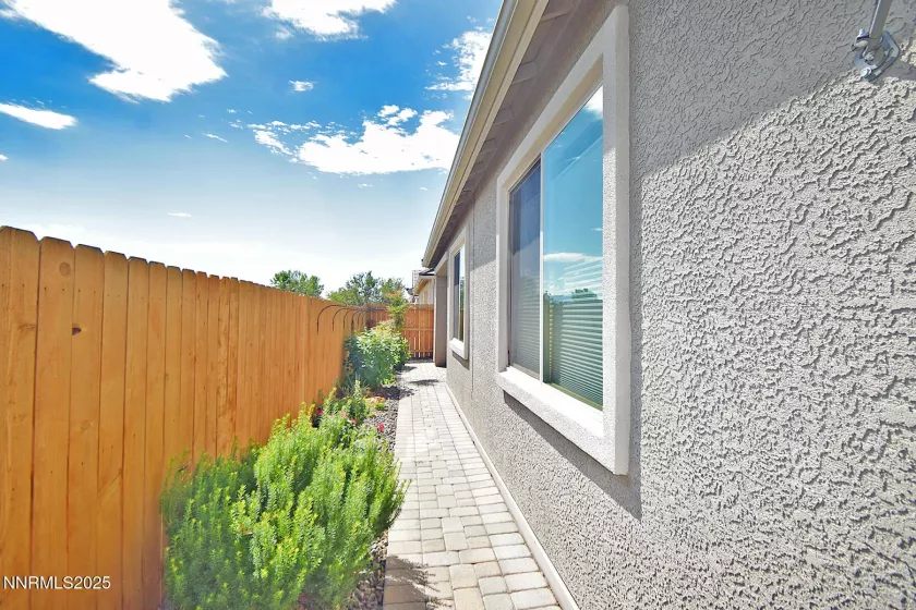 4956 Monrovia, Sparks, Nevada 89436, 4 Bedrooms Bedrooms, ,3 BathroomsBathrooms,Residential,Residential,Monrovia,250055497