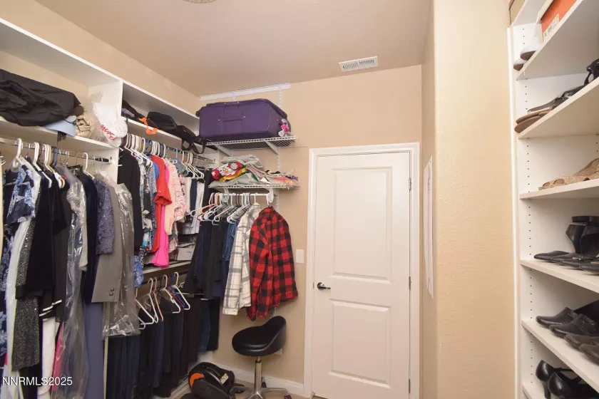 4956 Monrovia, Sparks, Nevada 89436, 4 Bedrooms Bedrooms, ,3 BathroomsBathrooms,Residential,Residential,Monrovia,250055497