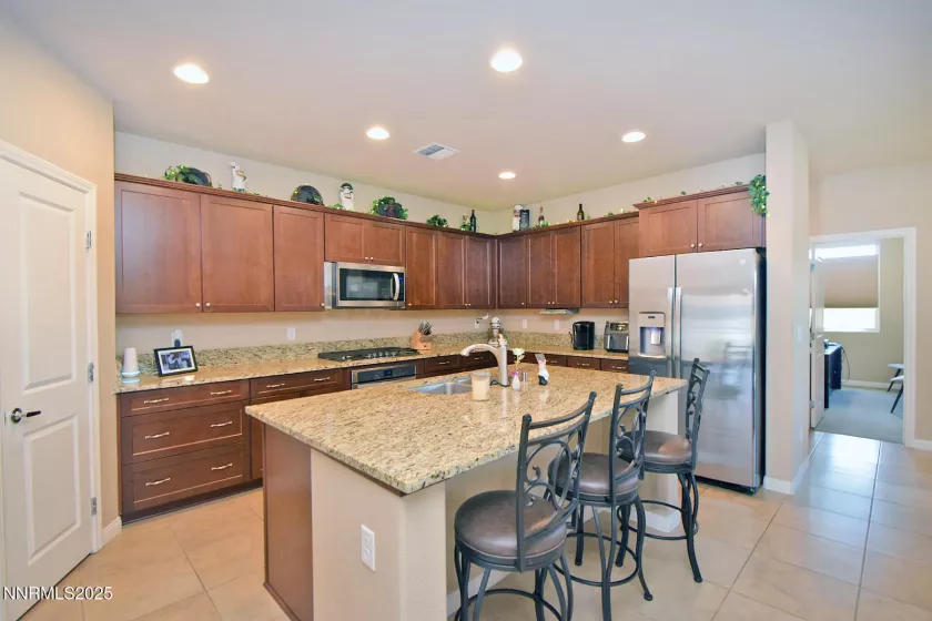 4956 Monrovia, Sparks, Nevada 89436, 4 Bedrooms Bedrooms, ,3 BathroomsBathrooms,Residential,Residential,Monrovia,250055497