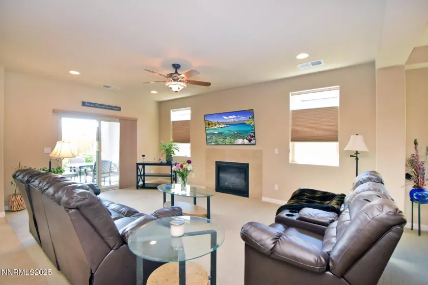 4956 Monrovia, Sparks, Nevada 89436, 4 Bedrooms Bedrooms, ,3 BathroomsBathrooms,Residential,Residential,Monrovia,250055497