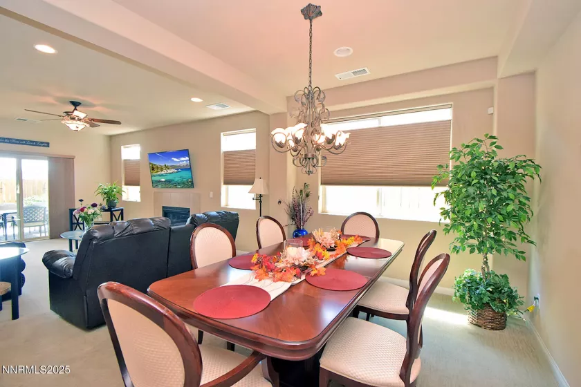 4956 Monrovia, Sparks, Nevada 89436, 4 Bedrooms Bedrooms, ,3 BathroomsBathrooms,Residential,Residential,Monrovia,250055497