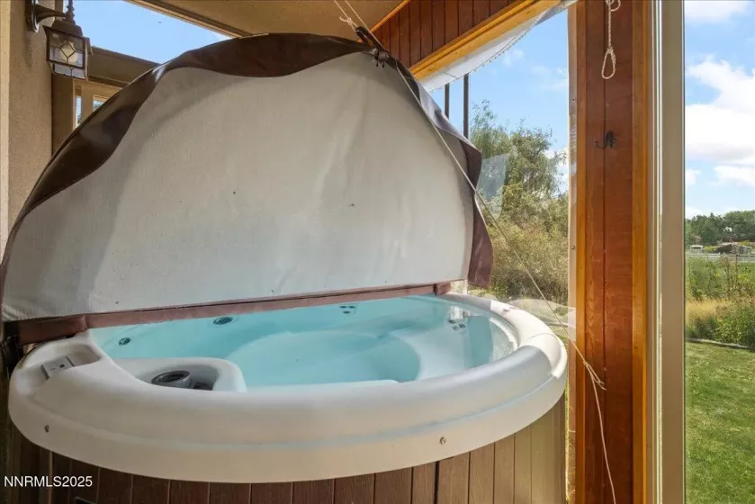 1516 Coleman, Reno, Nevada 89503, 6 Bedrooms Bedrooms, ,4 BathroomsBathrooms,Residential,Residential,Coleman,250055498