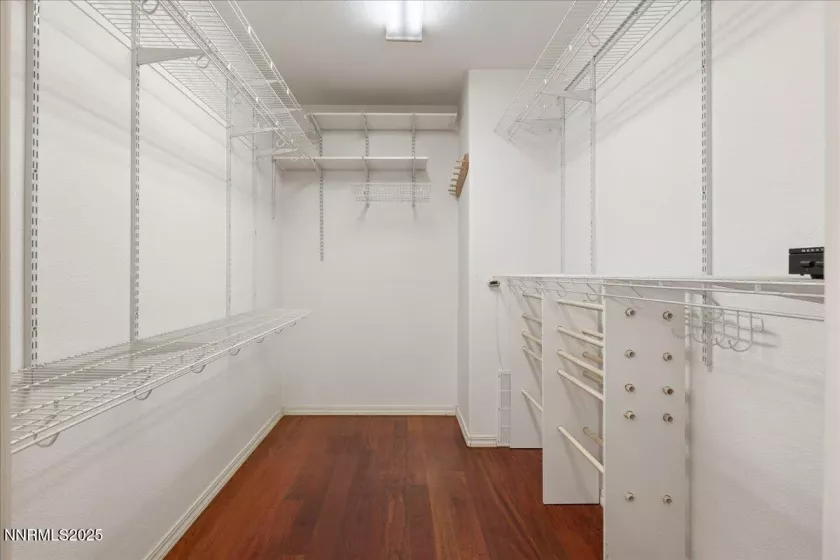 1516 Coleman, Reno, Nevada 89503, 6 Bedrooms Bedrooms, ,4 BathroomsBathrooms,Residential,Residential,Coleman,250055498