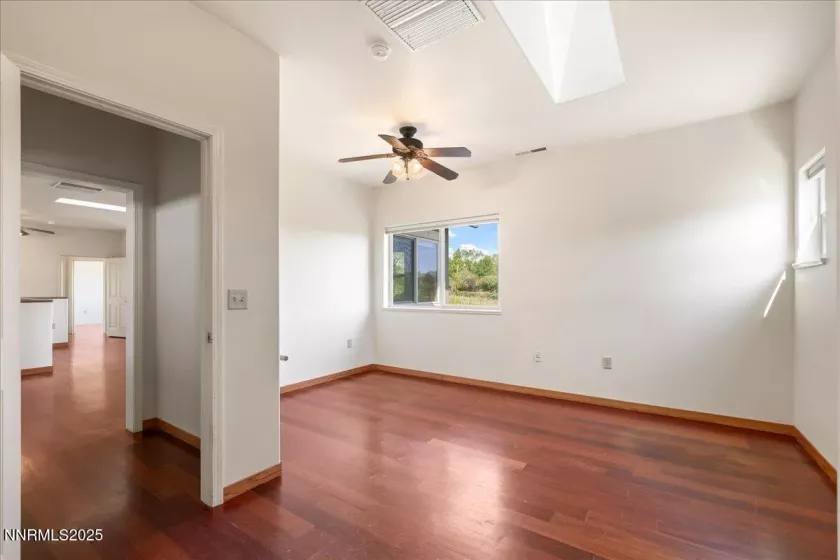 1516 Coleman, Reno, Nevada 89503, 6 Bedrooms Bedrooms, ,4 BathroomsBathrooms,Residential,Residential,Coleman,250055498