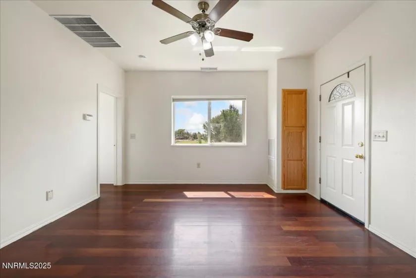 1516 Coleman, Reno, Nevada 89503, 6 Bedrooms Bedrooms, ,4 BathroomsBathrooms,Residential,Residential,Coleman,250055498