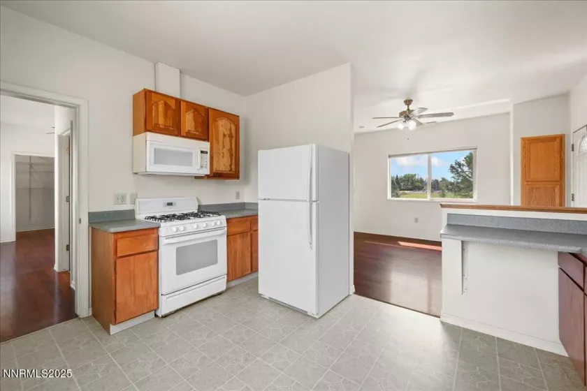 1516 Coleman, Reno, Nevada 89503, 6 Bedrooms Bedrooms, ,4 BathroomsBathrooms,Residential,Residential,Coleman,250055498