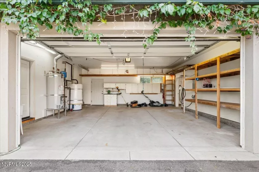 1516 Coleman, Reno, Nevada 89503, 6 Bedrooms Bedrooms, ,4 BathroomsBathrooms,Residential,Residential,Coleman,250055498