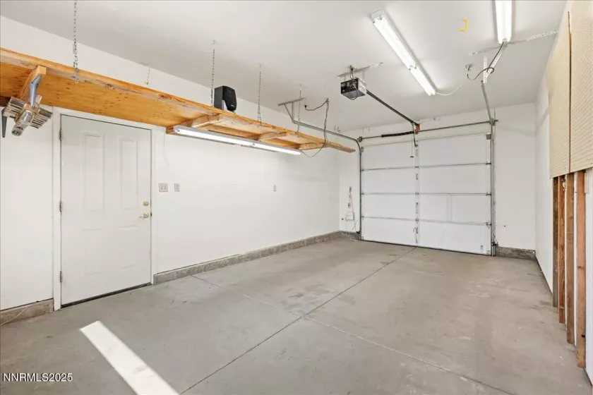 1516 Coleman, Reno, Nevada 89503, 6 Bedrooms Bedrooms, ,4 BathroomsBathrooms,Residential,Residential,Coleman,250055498