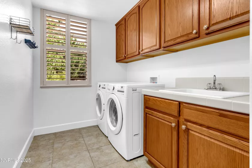 6480 Citori, Sparks, Nevada 89436, 4 Bedrooms Bedrooms, ,3 BathroomsBathrooms,Residential,Residential,Citori,250055516