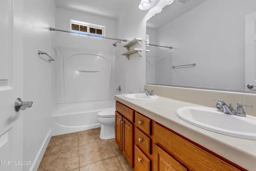 6480 Citori, Sparks, Nevada 89436, 4 Bedrooms Bedrooms, ,3 BathroomsBathrooms,Residential,Residential,Citori,250055516