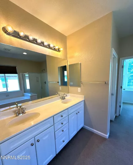 545 Terracina, Reno, Nevada 89521, 4 Bedrooms Bedrooms, ,3 BathroomsBathrooms,Residential Lease,Manufactured,Terracina,250055520