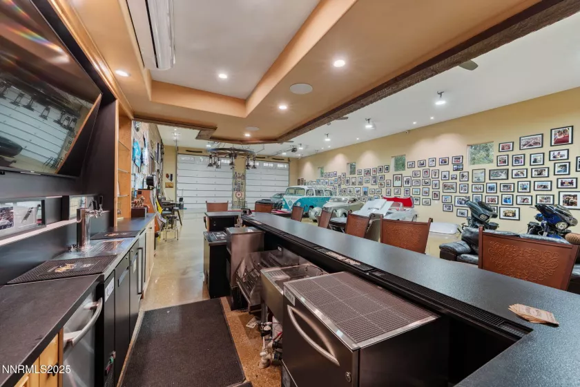 4000 sq ft detached finished garage - Commercial bar