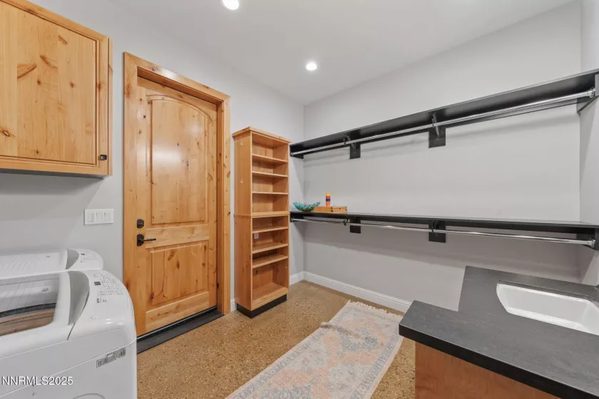 4000 sq ft detached finished garage - Guest House