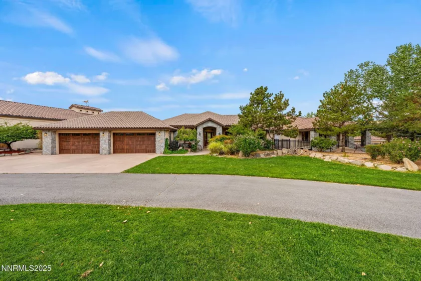 Front Daylight - 1328 sq ft attached finished garage