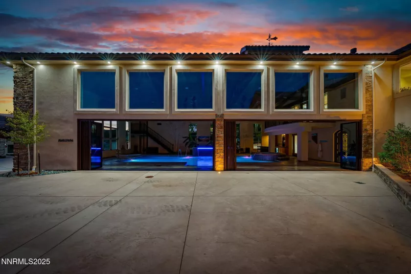 Indoor pool with Nano Wall
