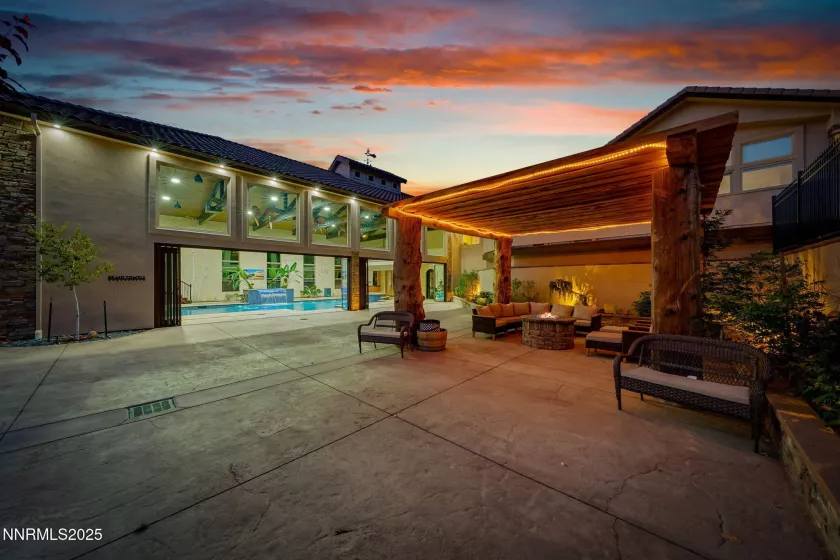 Indoor/Outdoor Patio Pergola & Gas Firepit