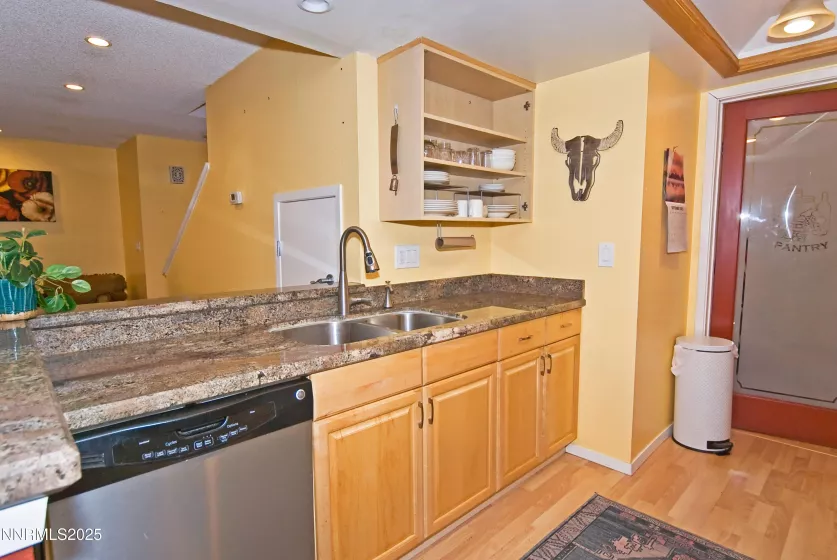 3520 Balboa, Reno, Nevada 89503, 2 Bedrooms Bedrooms, ,3 BathroomsBathrooms,Residential,Residential,Balboa,250055541