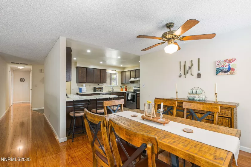 2942 Caballo, Reno, Nevada 89502, 3 Bedrooms Bedrooms, ,2 BathroomsBathrooms,Residential,Residential,Caballo,250055542