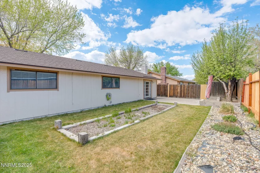 2942 Caballo, Reno, Nevada 89502, 3 Bedrooms Bedrooms, ,2 BathroomsBathrooms,Residential,Residential,Caballo,250055542