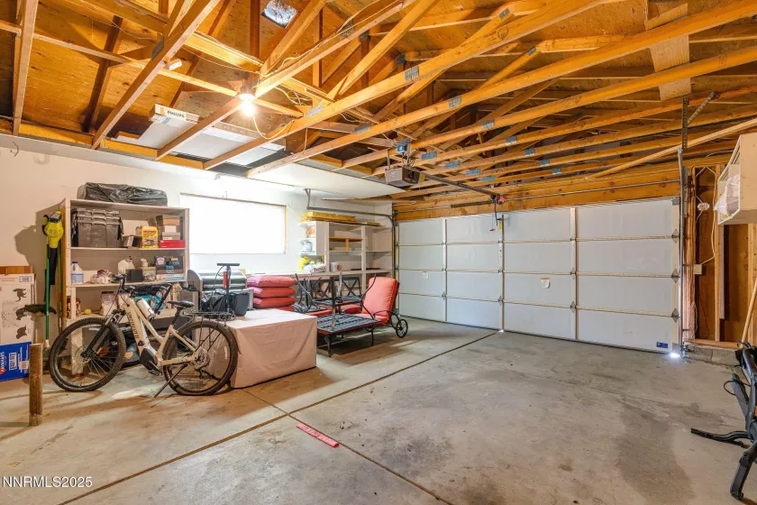 2942 Caballo, Reno, Nevada 89502, 3 Bedrooms Bedrooms, ,2 BathroomsBathrooms,Residential,Residential,Caballo,250055542