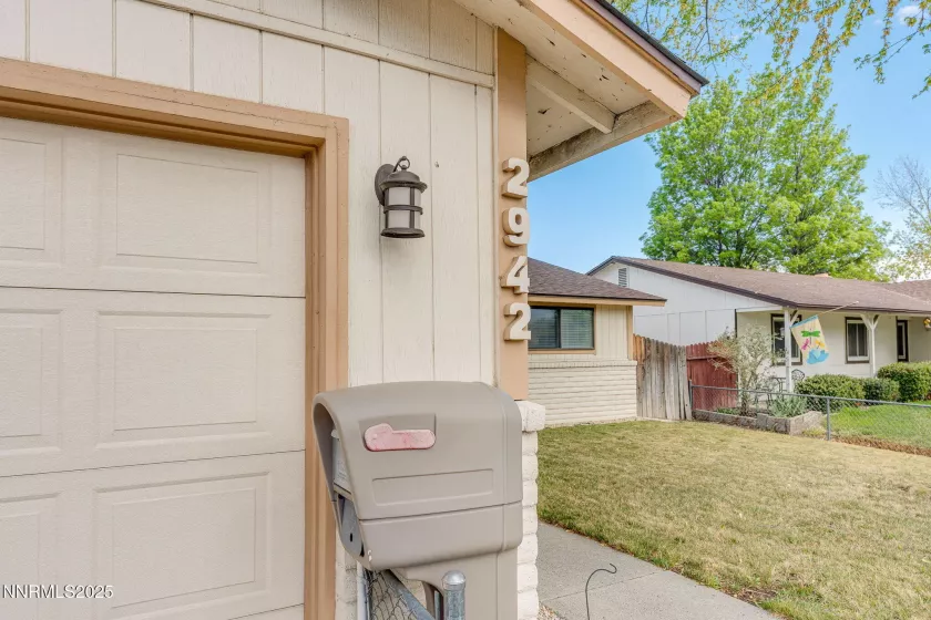 2942 Caballo, Reno, Nevada 89502, 3 Bedrooms Bedrooms, ,2 BathroomsBathrooms,Residential,Residential,Caballo,250055542