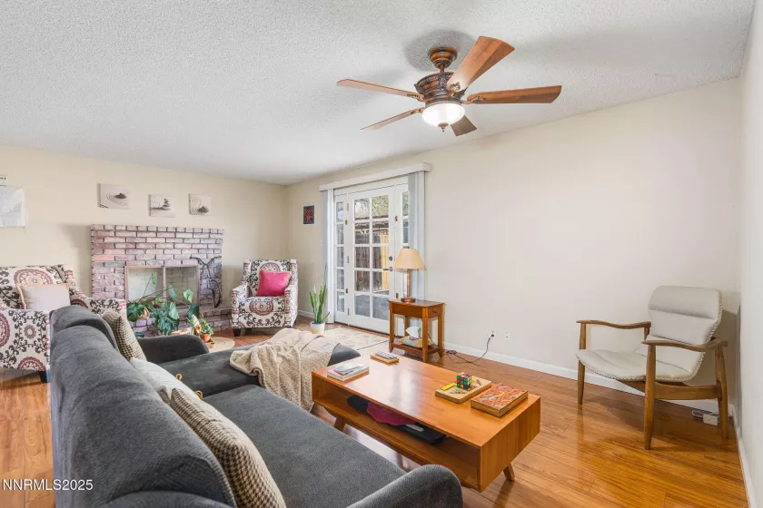 2942 Caballo, Reno, Nevada 89502, 3 Bedrooms Bedrooms, ,2 BathroomsBathrooms,Residential,Residential,Caballo,250055542