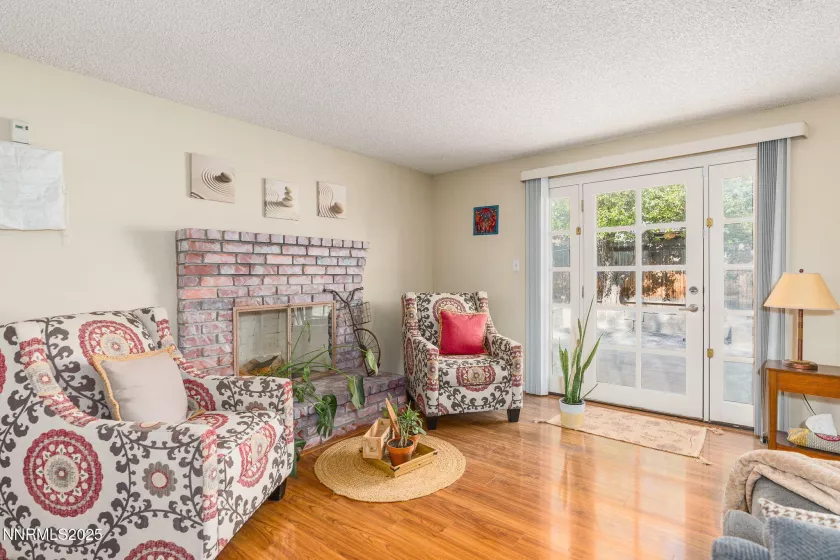 2942 Caballo, Reno, Nevada 89502, 3 Bedrooms Bedrooms, ,2 BathroomsBathrooms,Residential,Residential,Caballo,250055542