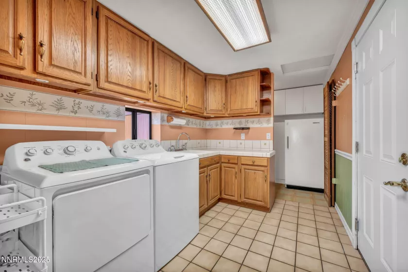 16110 Mount Rose, Reno, Nevada 89511, 4 Bedrooms Bedrooms, ,3 BathroomsBathrooms,Residential,Residential,Mount Rose,250055544
