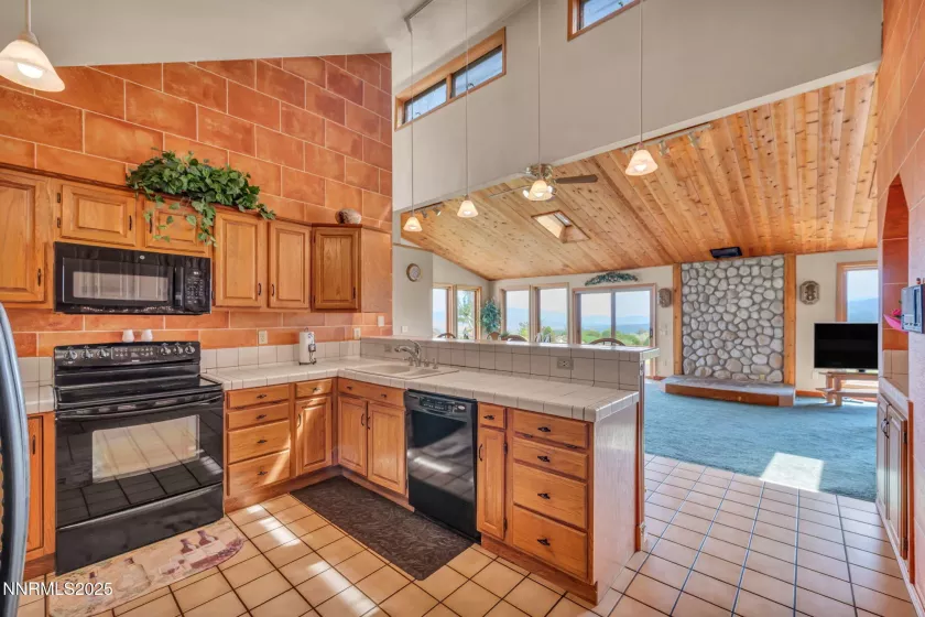 16110 Mount Rose, Reno, Nevada 89511, 4 Bedrooms Bedrooms, ,3 BathroomsBathrooms,Residential,Residential,Mount Rose,250055544