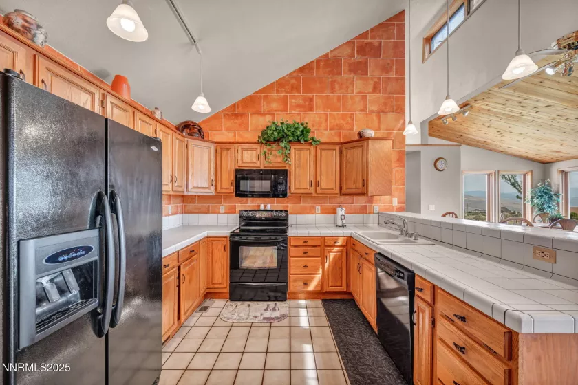 16110 Mount Rose, Reno, Nevada 89511, 4 Bedrooms Bedrooms, ,3 BathroomsBathrooms,Residential,Residential,Mount Rose,250055544