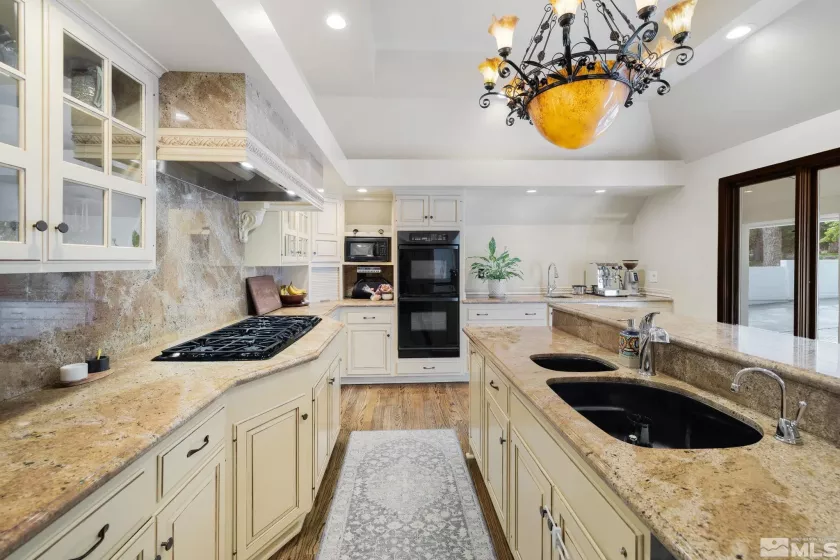 820 Marsh, Reno, Nevada 89509, 5 Bedrooms Bedrooms, ,4 BathroomsBathrooms,Residential,Residential,Marsh,250006555